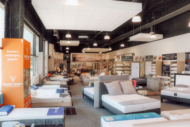 Photo du magasin Vitaliterie pour présenter la large gamme de lits, matelas, sur matelas, oreillers...